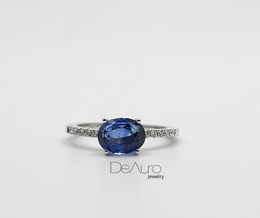 ANILLO DE ORO BLANCO CON ZAFIRO